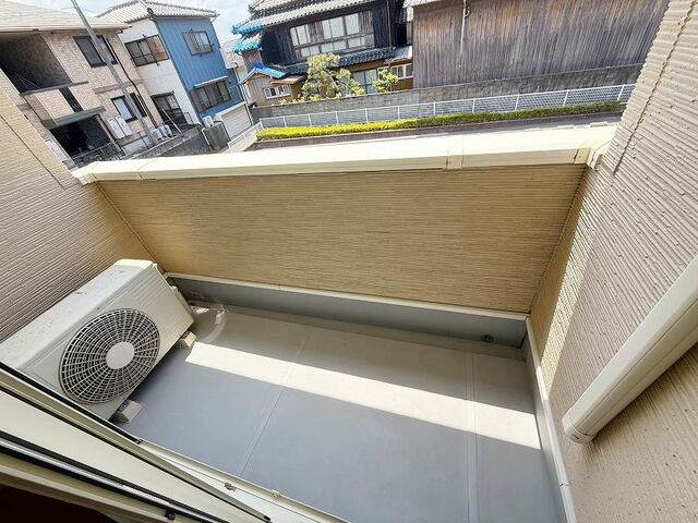 バルコニー　陽当たり良好バルコニー