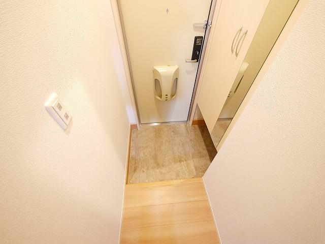 玄関　収納もある玄関です