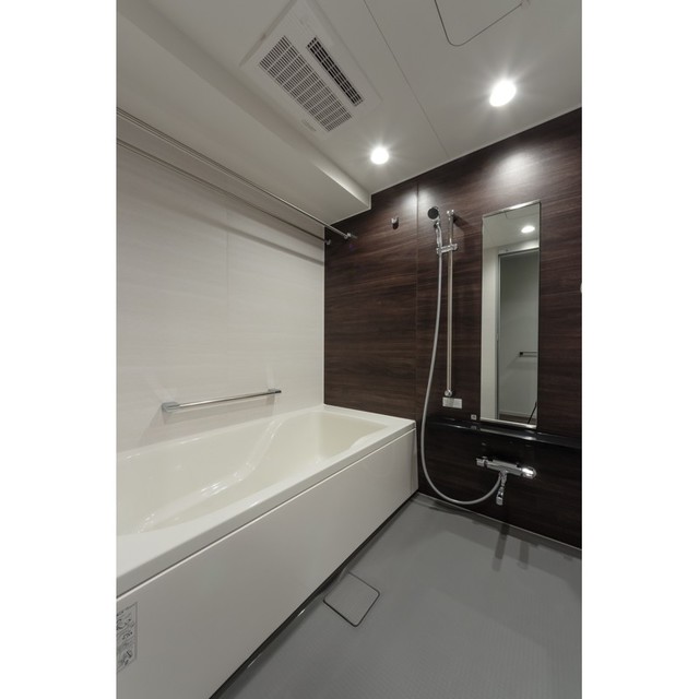 バス・シャワールーム　※写真は同タイプ住戸です。