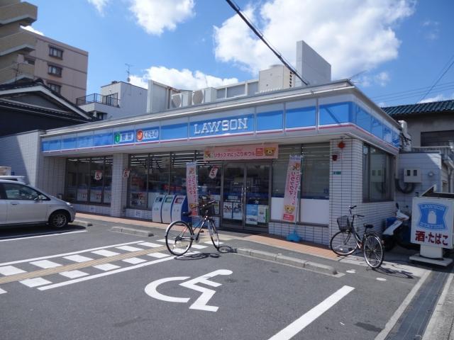 コンビニ　ローソン背戸口四丁目店（コンビニ）まで609m