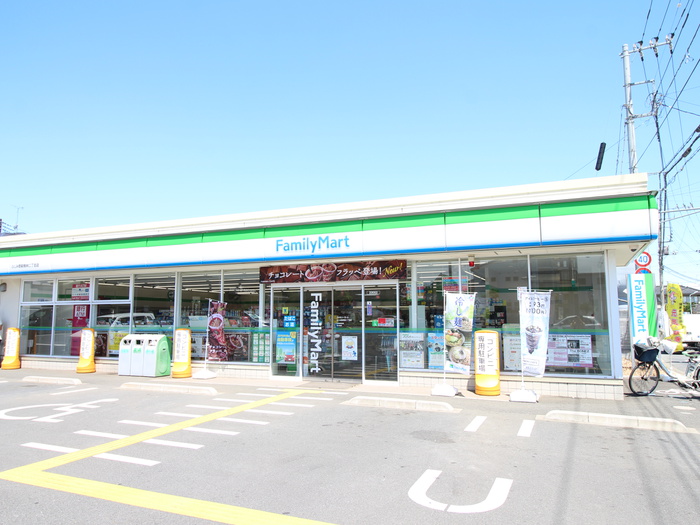 コンビニ　ファミリーマート駒林二丁目店（コンビニ）まで430m