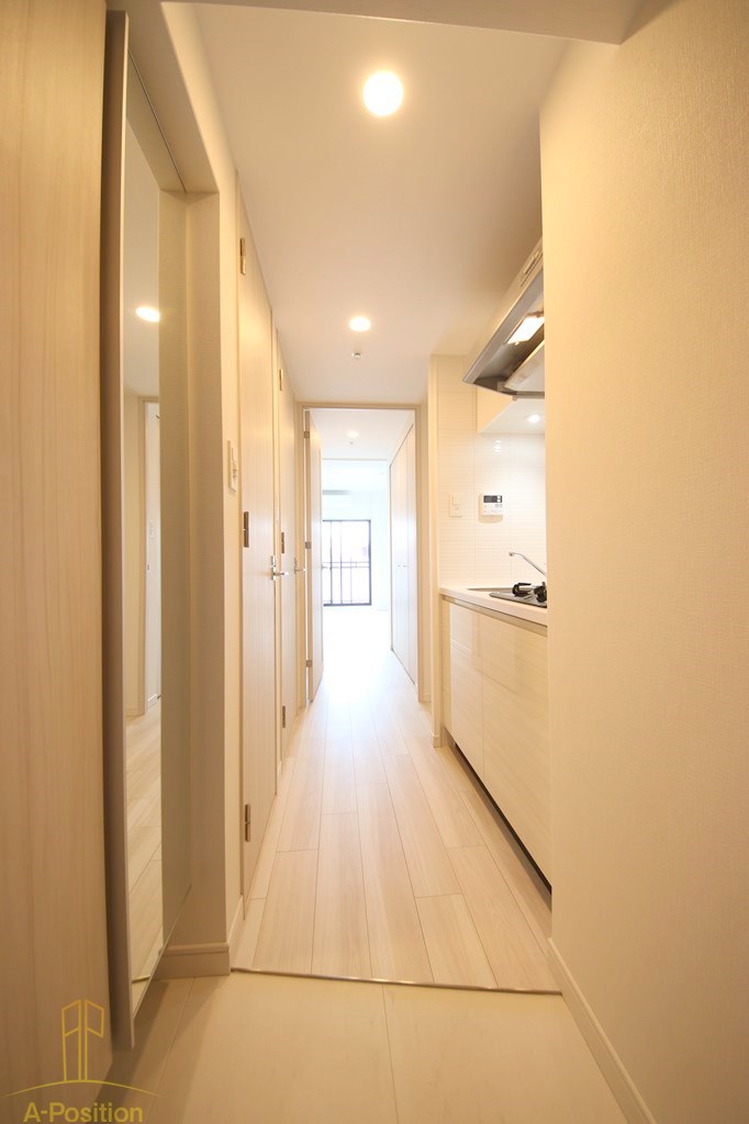 玄関　S-RESIDENCE堺筋本町Uno