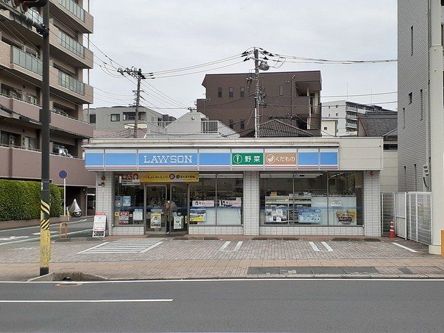 コンビニ　ローソン（コンビニ）まで86m