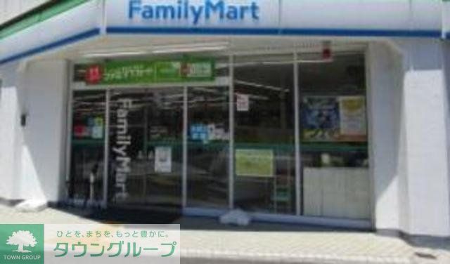 コンビニ　ファミリーマート亀沢四丁目店（コンビニ）まで185m
