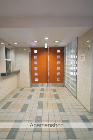 地下鉄中央線 堺筋本町駅 徒歩5分 11階建 築25年の外観写真