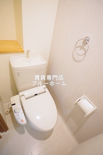 トイレ　温水洗浄便座です！