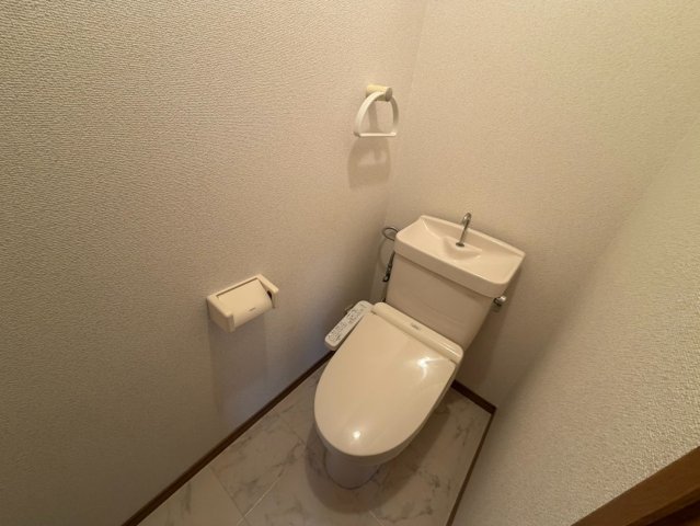 ローズヴィラ甲東園のトイレ写真
