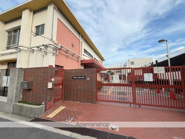 中学校　大領中学校（中学校）まで235m