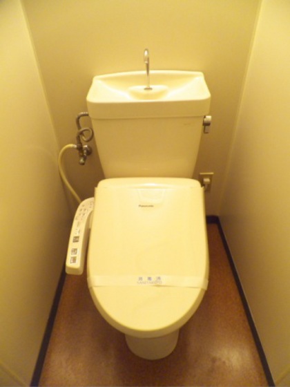 アドバンス自由が丘 Bのトイレ写真