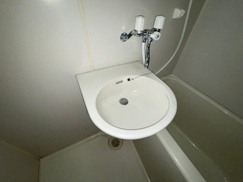 洗面設備　反転別部屋参考写真