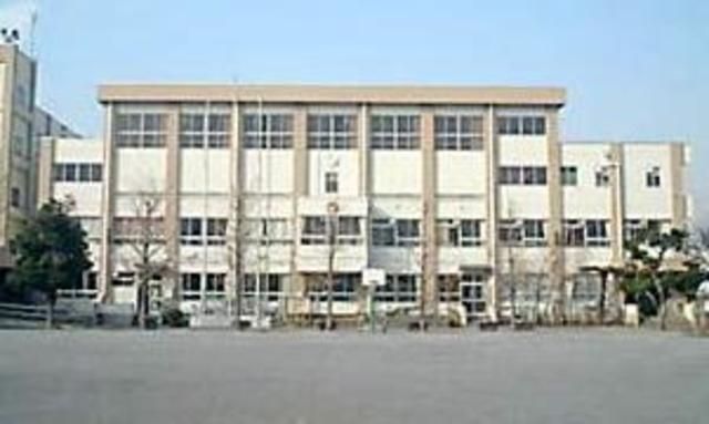 小学校　江戸川区立二之江第三小学校（小学校）まで546m