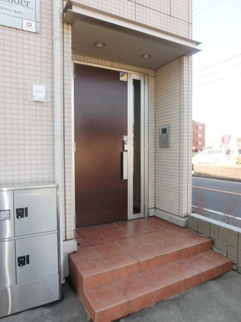 エントランス　キレイなエントランス