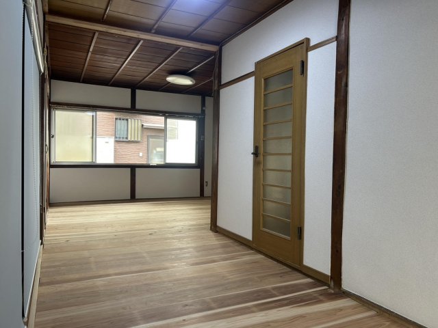 ＪＲ東海道本線 近江八幡駅 徒歩14分 2階建 築65年の居間写真