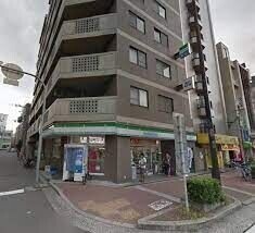 コンビニ　ファミリーマート戎本町店（コンビニ）まで136m