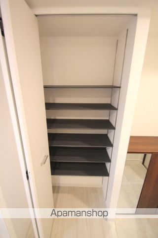 アドバンス上町台シュタットの玄関写真