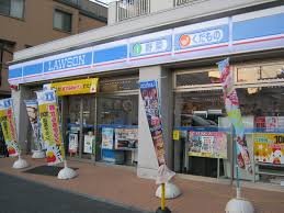コンビニ　ローソン明大前駅南店（コンビニ）まで165m