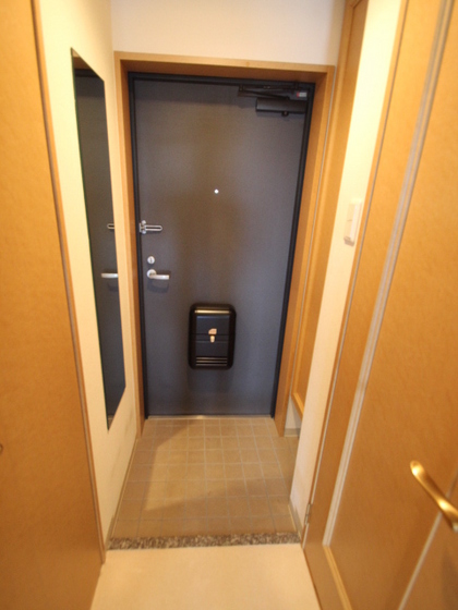 玄関　※別部屋の写真です