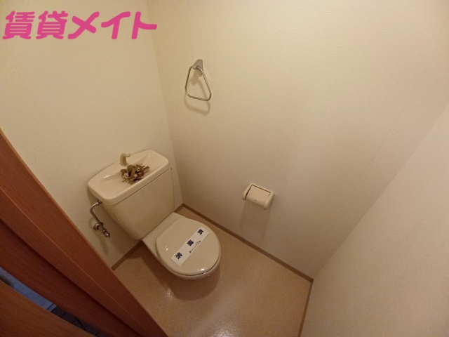トイレ　同物件別室画像