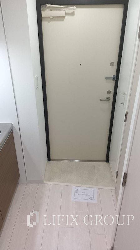 コンフォシード東坂下の玄関写真