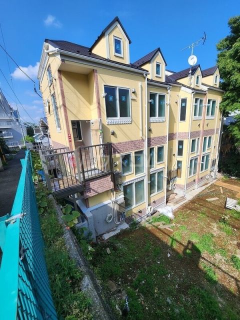 ユナイト石川町スウィートインペリアルの外観写真
