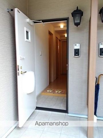 ＪＲ身延線 富士宮駅 徒歩14分 2階建 築15年の玄関写真