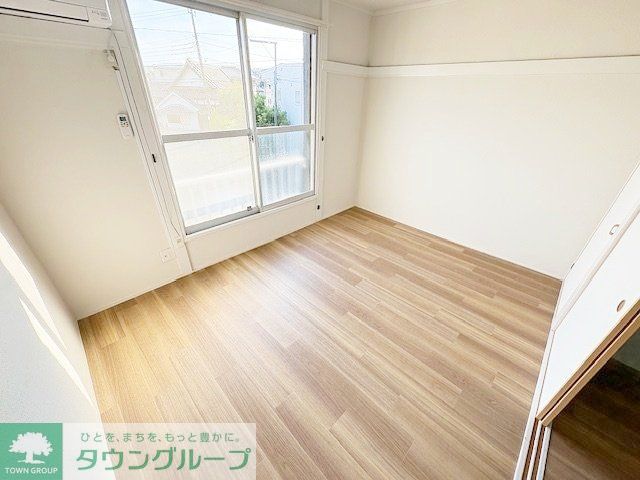 居室・リビング　別号室参考写真