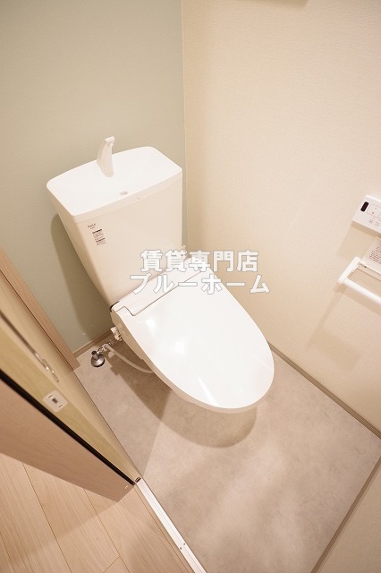 南海高野線 住吉東駅 徒歩4分 3階建 築1年のトイレ写真