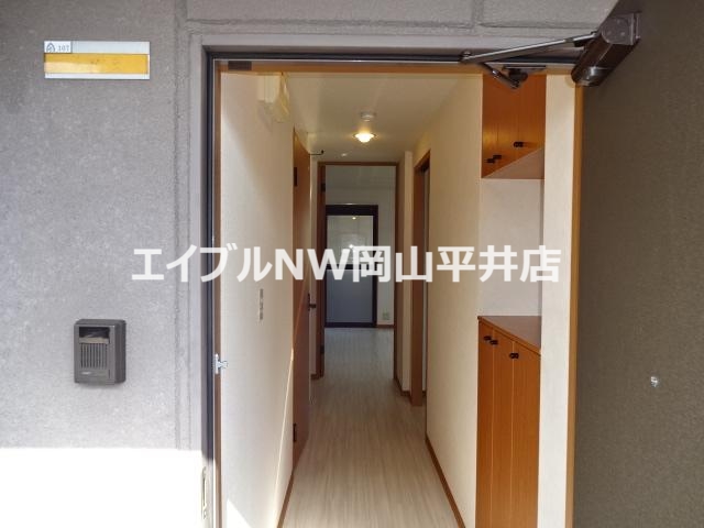 セキュリティ　廊下