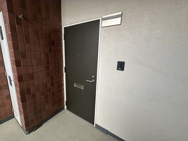 玄関　名古屋で一番初期費用の安い賃貸専門の不動産会社です(^^)