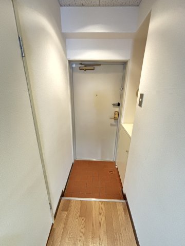 阪急京都線 淡路駅 徒歩2分 6階建 築38年の玄関写真