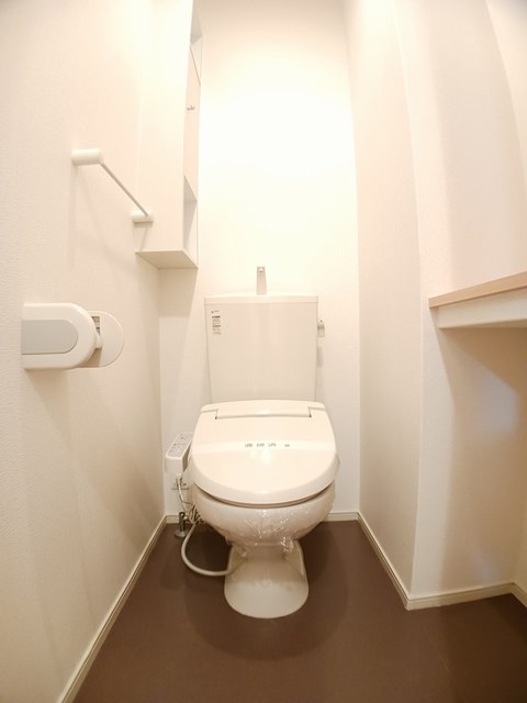 トイレ　コンパクトで使いやすいトイレです