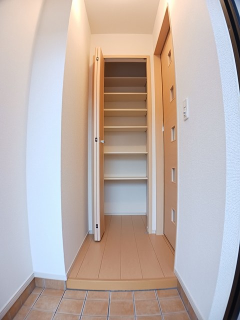 玄関　きれいな玄関です