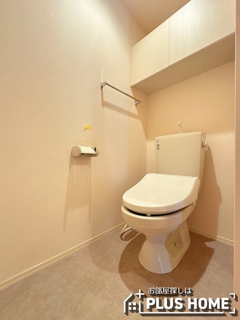 ＪＲ阪和線 紀伊中ノ島駅 徒歩7分 3階建 築10年のトイレ写真
