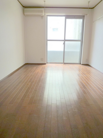 その他部屋・スペース　★明るいフローリングのお部屋です★