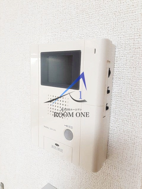 セキュリティ　モニター付きインターホンです。