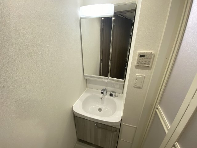 洗面設備　広い洗面スペース
