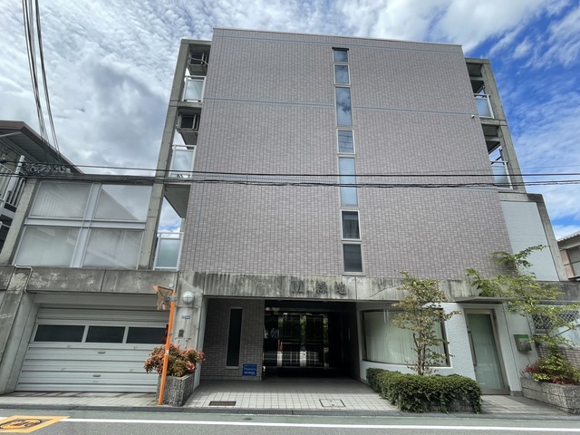北大阪急行 緑地公園駅 徒歩8分 4階建 築30年の外観写真