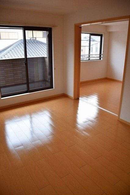 名鉄常滑線 朝倉駅 徒歩12分 2階建 築17年の居間写真