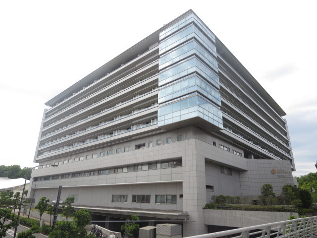 病院　昭和大学横浜北部病院（病院）まで550m