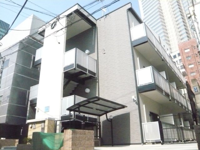 レオパレスイキ西新宿の外観写真