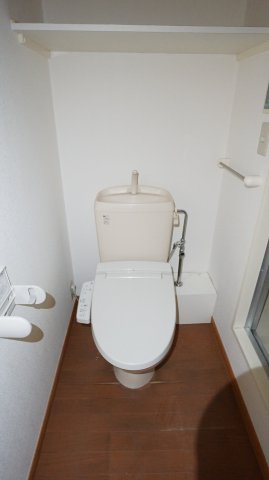 ＪＲ南武線 武蔵中原駅 徒歩22分 2階建 築26年のトイレ写真