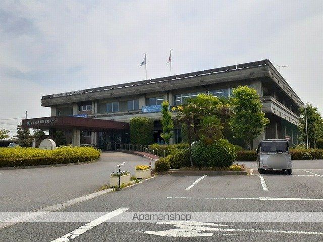 役所　久喜市役所栗橋行政センター（役所）まで1500m