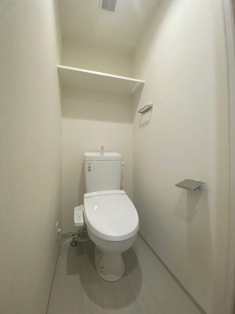 地下鉄東山線 今池駅 徒歩6分 14階建 築4年のトイレ写真