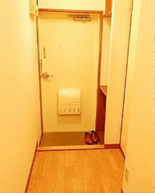 玄関　別部屋同仕様タイプ