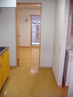 東急田園都市線 駒沢大学駅 徒歩1分 3階建 築20年の居間写真