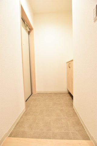 玄関　同施工会社別物件。ご参考下さい。