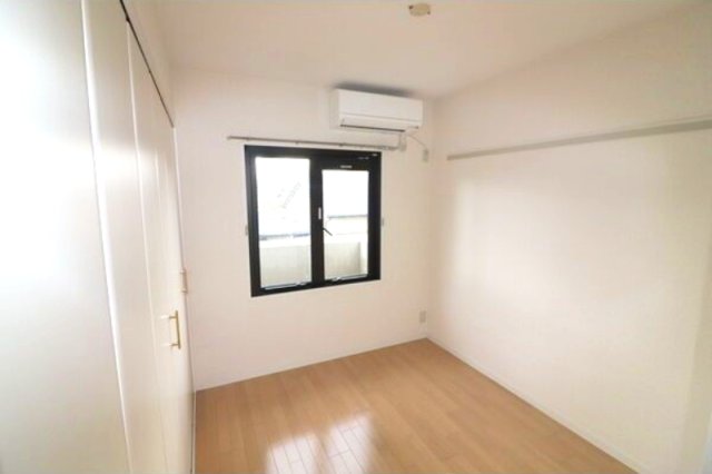 居室・リビング　※写真は同じマンションの違う部屋のものになります。