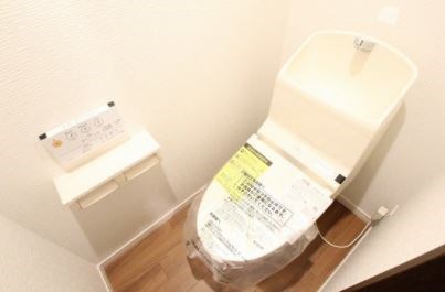 小田急小田原線 東海大学前駅 徒歩13分 2階建 築10年のトイレ写真