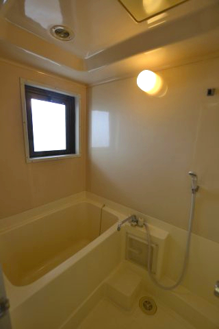 バス・シャワールーム　別号室の写真です。ご参考までに