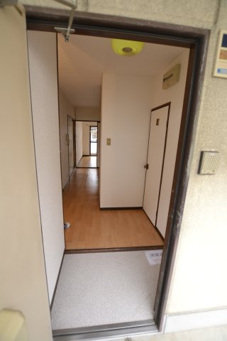玄関　別号室の写真です。ご参考までに